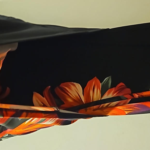 BEAUTIFUL Joseph Ribkoff dress - Picture 6 of 8